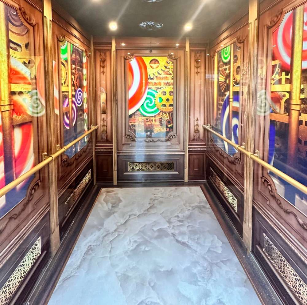 Santa’s Magical Elevator