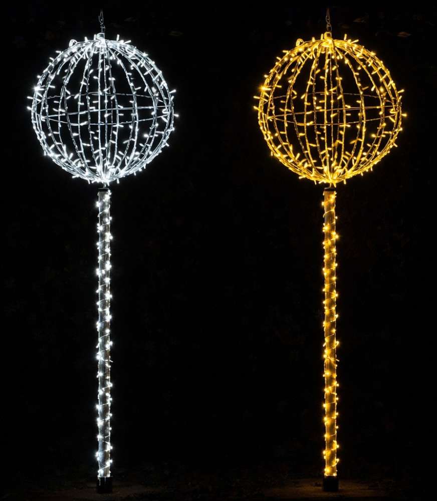 Light Balls On Poles